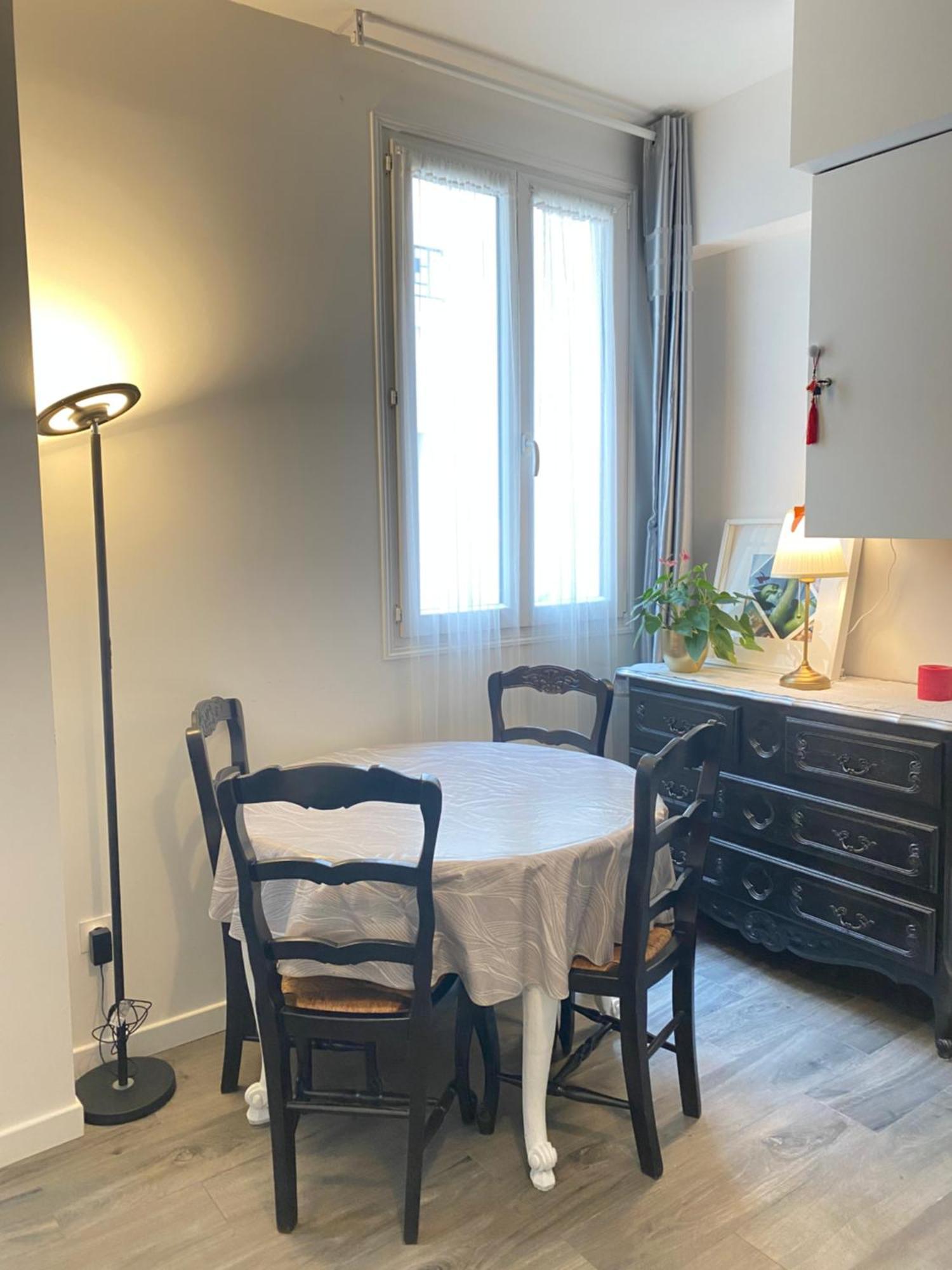 Chic Appartement 2 Bedrooms Phantheon Notre Dame Paris Exterior photo